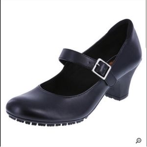 Non slip dressy restaurant server Mary Jane shoes